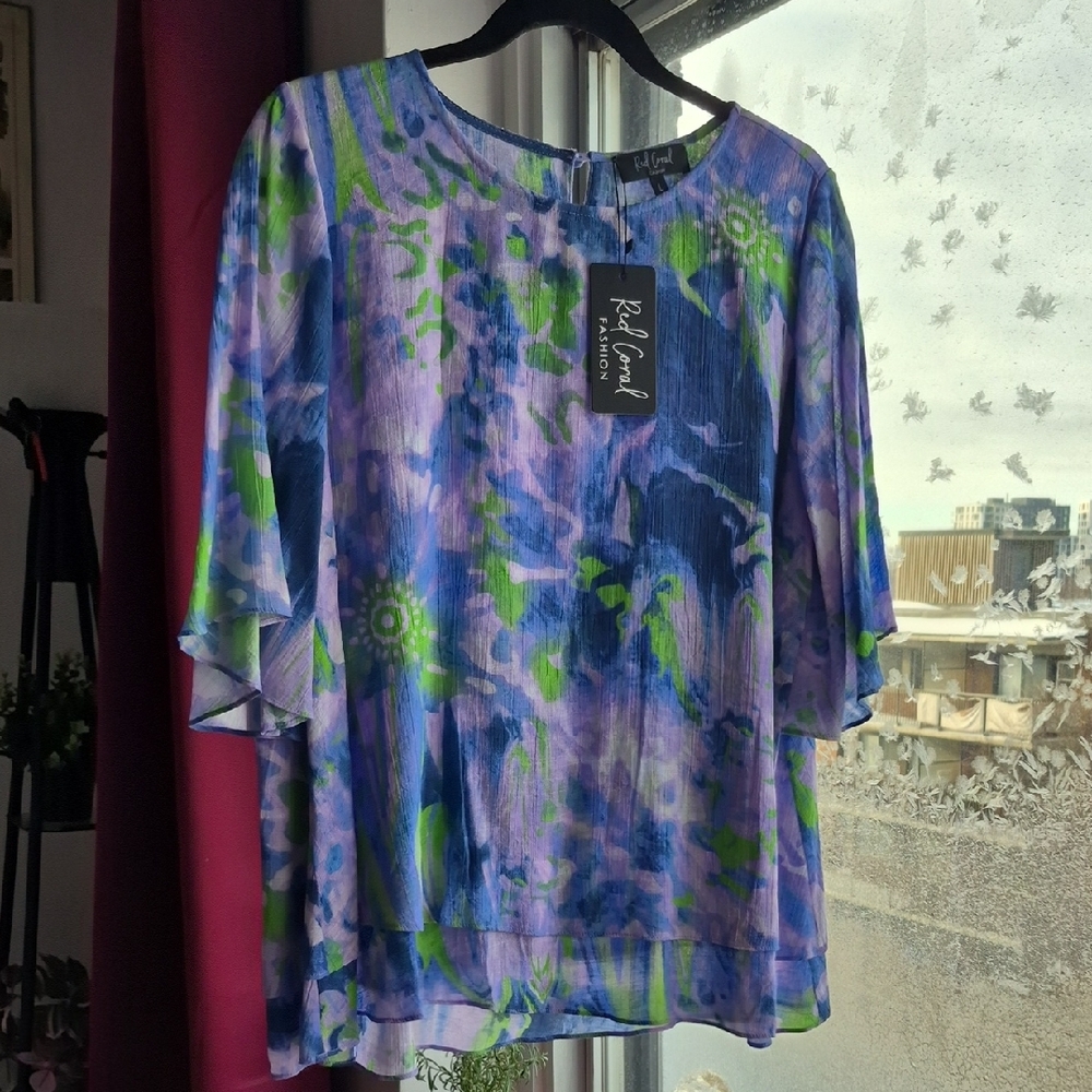 Red Coral Light 2-Tiered Floral Blouse - Blue,  Green and Lilac (C12) - Picture 2 of 7